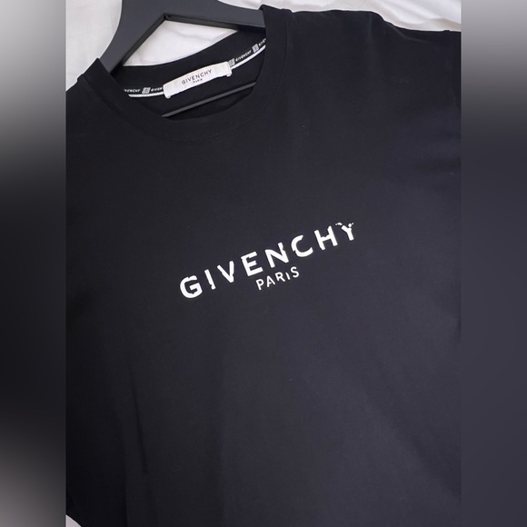 GIVENCHY MENS SHIRT AUTHENTIC - Picture 3 of 7